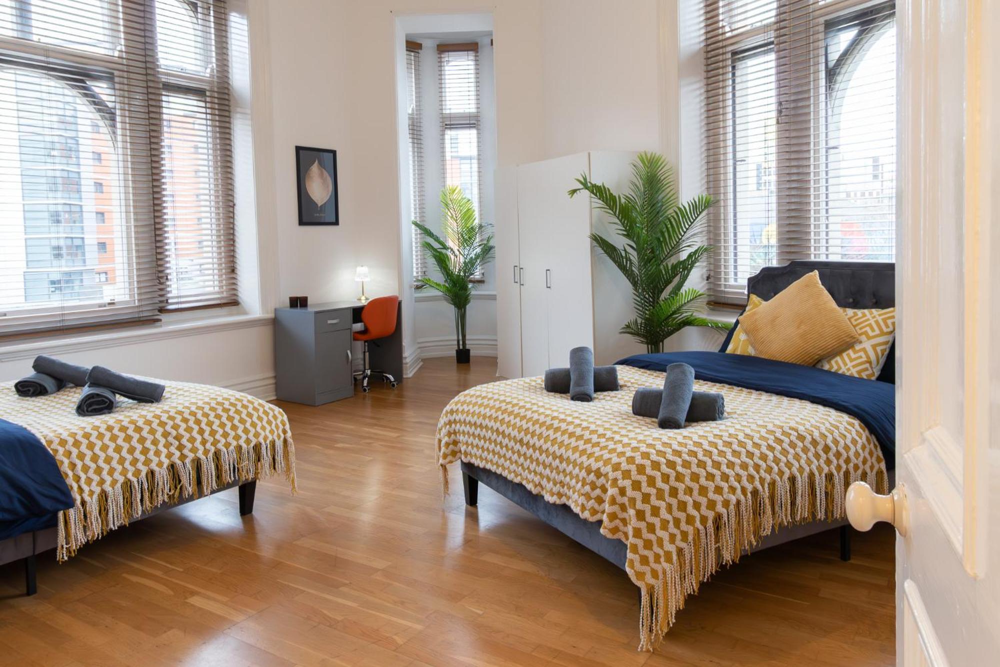Open Mind - Heart Of Centre - Step Away From Apartment Portsmouth